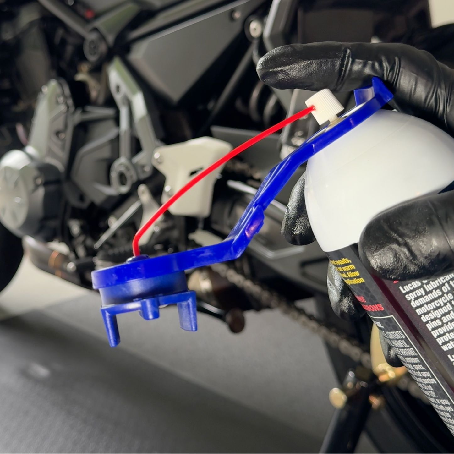 oinker motorcycle chain oiler tool lubricator oil dirt bike mainteance.png